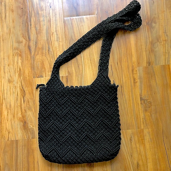 Handbags - Crochet black purse